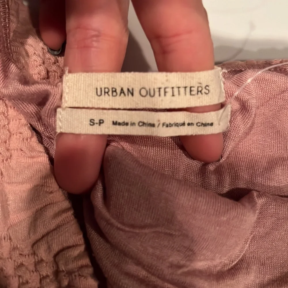 𝅺urban Outfitters tube top. - Picture 4 of 4